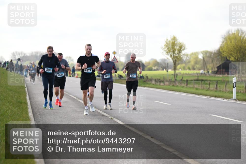 12.04.2026 - 45. Internationalen Wilhelmsburger Insellauf Dr. Thomas Lammeyer http://msf.ph/oto/9443297 12.04.2026 10:15:22 Laufen 2065, 4871, 4635, 5416, 5357 meine-sportfotos.de