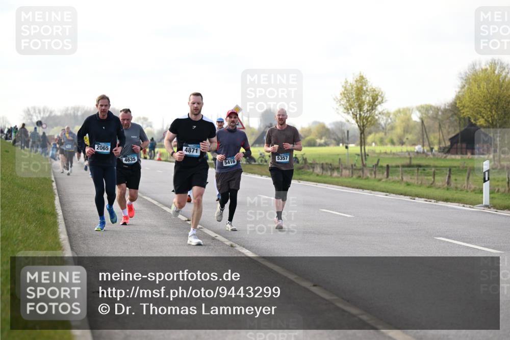 12.04.2026 - 45. Internationalen Wilhelmsburger Insellauf Dr. Thomas Lammeyer http://msf.ph/oto/9443299 12.04.2026 10:15:23 Laufen 2065, 4871, 4635, 5416, 5357 meine-sportfotos.de