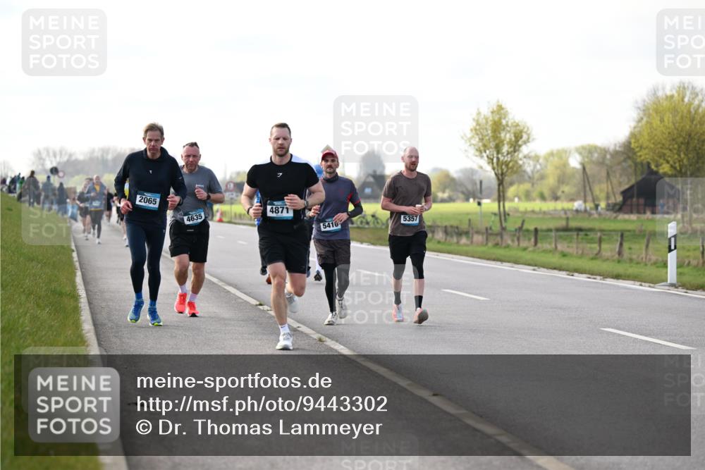 12.04.2026 - 45. Internationalen Wilhelmsburger Insellauf Dr. Thomas Lammeyer http://msf.ph/oto/9443302 12.04.2026 10:15:23 Laufen 2065, 4635, 4871, 5416, 5357 meine-sportfotos.de
