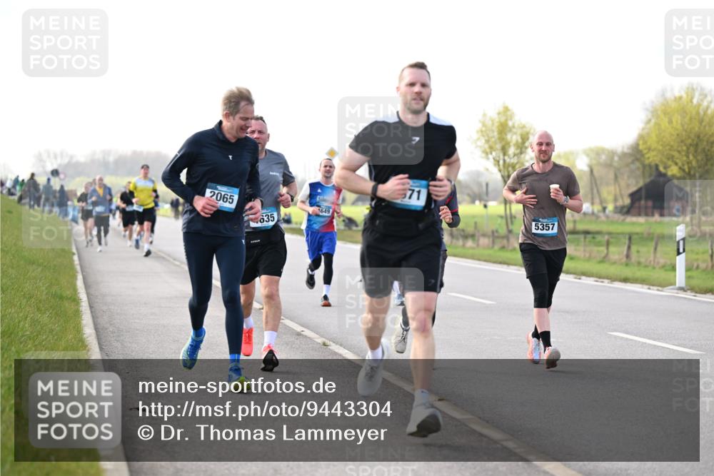 12.04.2026 - 45. Internationalen Wilhelmsburger Insellauf Dr. Thomas Lammeyer http://msf.ph/oto/9443304 12.04.2026 10:15:25 Laufen 2065, 635, 5649, 71, 5357 meine-sportfotos.de