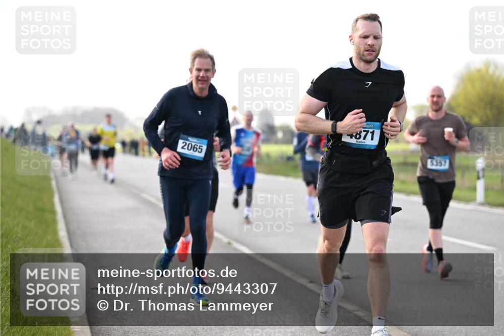 12.04.2026 - 45. Internationalen Wilhelmsburger Insellauf Dr. Thomas Lammeyer http://msf.ph/oto/9443307 12.04.2026 10:15:26 Laufen 2065, 7, 871, 5357 meine-sportfotos.de