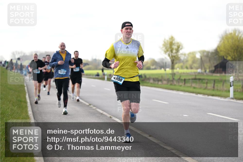 12.04.2026 - 45. Internationalen Wilhelmsburger Insellauf Dr. Thomas Lammeyer http://msf.ph/oto/9443340 12.04.2026 10:15:35 Laufen 5337, 4608 meine-sportfotos.de