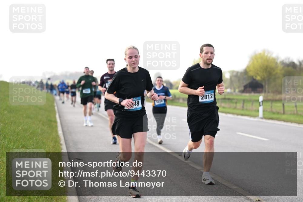 12.04.2026 - 45. Internationalen Wilhelmsburger Insellauf Dr. Thomas Lammeyer http://msf.ph/oto/9443370 12.04.2026 10:15:40 Laufen 49, 2812 meine-sportfotos.de