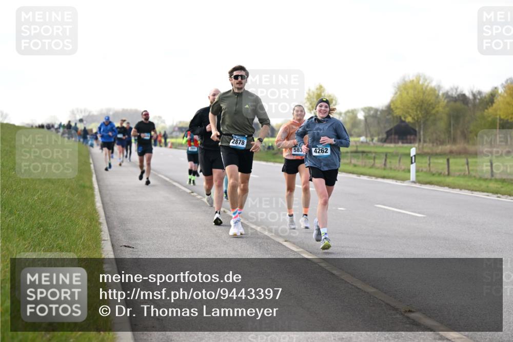 12.04.2026 - 45. Internationalen Wilhelmsburger Insellauf Dr. Thomas Lammeyer http://msf.ph/oto/9443397 12.04.2026 10:15:46 Laufen 2878, 583, 4262 meine-sportfotos.de