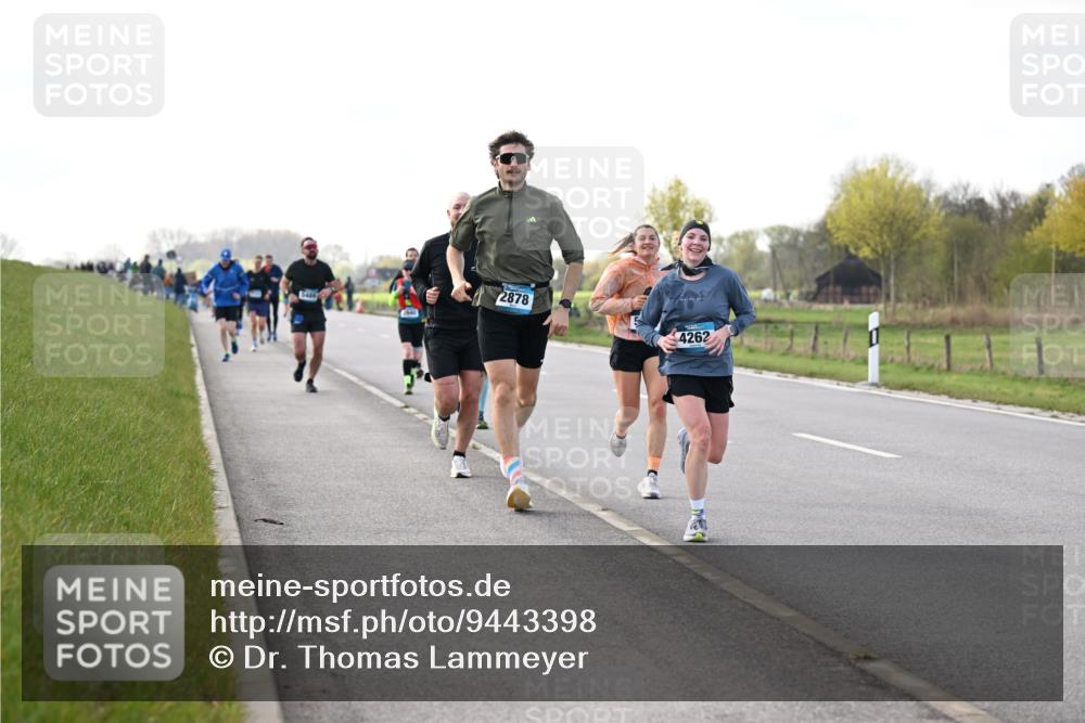 12.04.2026 - 45. Internationalen Wilhelmsburger Insellauf Dr. Thomas Lammeyer http://msf.ph/oto/9443398 12.04.2026 10:15:47 Laufen 5489, 2878, 4262 meine-sportfotos.de