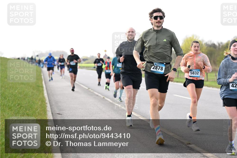 12.04.2026 - 45. Internationalen Wilhelmsburger Insellauf Dr. Thomas Lammeyer http://msf.ph/oto/9443410 12.04.2026 10:15:48 Laufen 2878, 5832, 42 meine-sportfotos.de