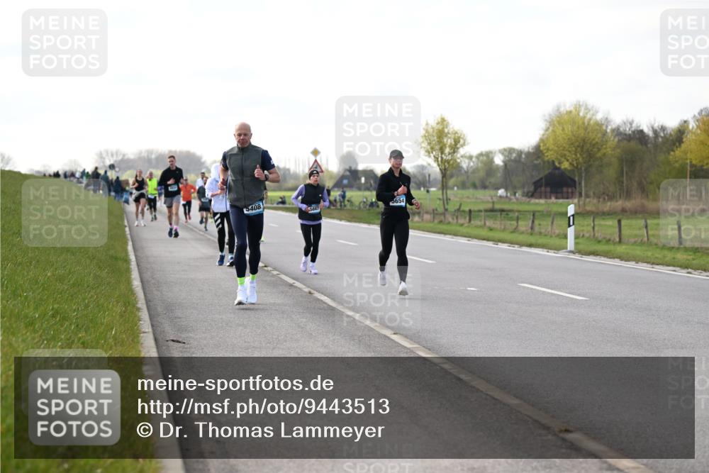 12.04.2026 - 45. Internationalen Wilhelmsburger Insellauf Dr. Thomas Lammeyer http://msf.ph/oto/9443513 12.04.2026 10:16:05 Laufen 5408, 5647, 5654 meine-sportfotos.de