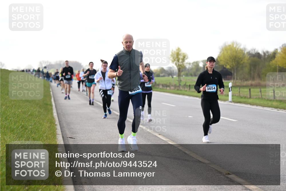 12.04.2026 - 45. Internationalen Wilhelmsburger Insellauf Dr. Thomas Lammeyer http://msf.ph/oto/9443524 12.04.2026 10:16:06 Laufen 408, 56, 5654 meine-sportfotos.de