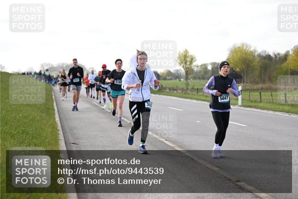 12.04.2026 - 45. Internationalen Wilhelmsburger Insellauf Dr. Thomas Lammeyer http://msf.ph/oto/9443539 12.04.2026 10:16:09 Laufen 4854, 4180, 302, 5647 meine-sportfotos.de