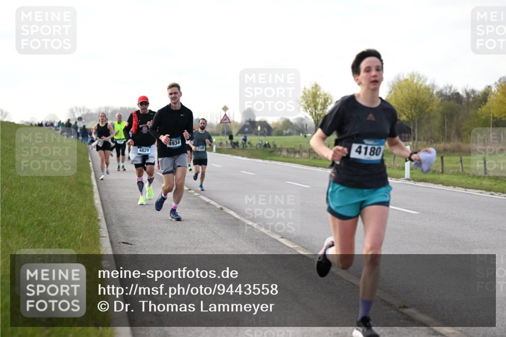 12.04.2026 - 45. Internationalen Wilhelmsburger Insellauf Dr. Thomas Lammeyer http://msf.ph/oto/9443558 12.04.2026 10:16:12 Laufen 4829, 4934, 4180 meine-sportfotos.de