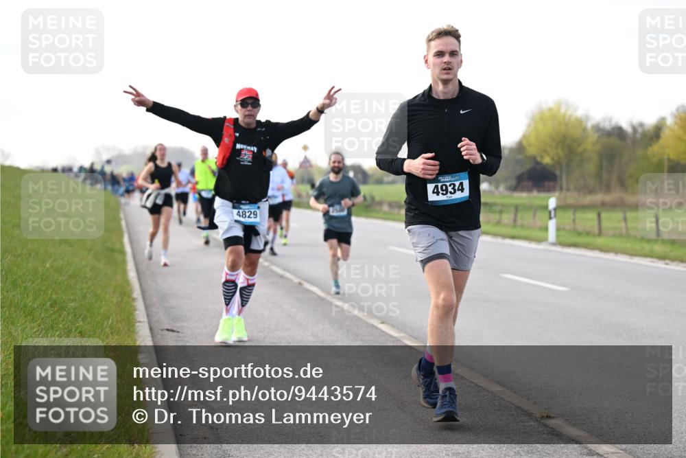 12.04.2026 - 45. Internationalen Wilhelmsburger Insellauf Dr. Thomas Lammeyer http://msf.ph/oto/9443574 12.04.2026 10:16:14 Laufen 4829, 4934 meine-sportfotos.de