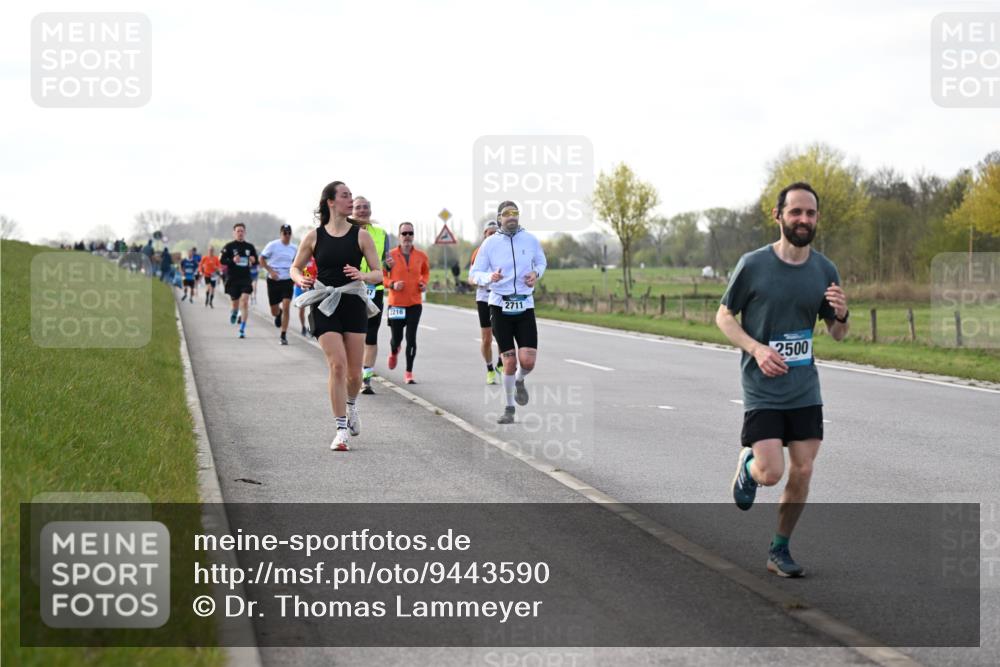 12.04.2026 - 45. Internationalen Wilhelmsburger Insellauf Dr. Thomas Lammeyer http://msf.ph/oto/9443590 12.04.2026 10:16:17 Laufen 2216, 2711, 2500 meine-sportfotos.de