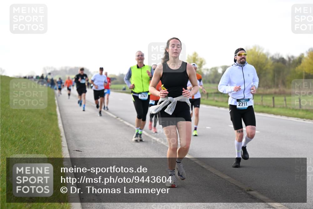 12.04.2026 - 45. Internationalen Wilhelmsburger Insellauf Dr. Thomas Lammeyer http://msf.ph/oto/9443604 12.04.2026 10:16:19 Laufen 3747, 2711 meine-sportfotos.de