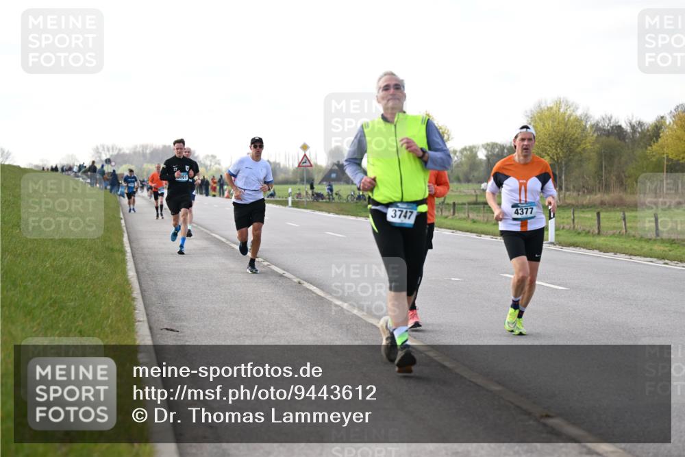 12.04.2026 - 45. Internationalen Wilhelmsburger Insellauf Dr. Thomas Lammeyer http://msf.ph/oto/9443612 12.04.2026 10:16:20 Laufen 6091, 4377, 3747 meine-sportfotos.de