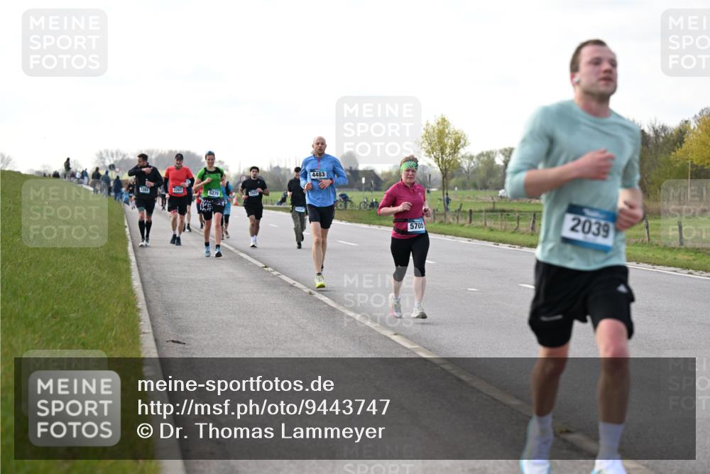 12.04.2026 - 45. Internationalen Wilhelmsburger Insellauf Dr. Thomas Lammeyer http://msf.ph/oto/9443747 12.04.2026 10:16:49 Laufen 2262, 2263, 5270, 5247, 4483, 5705, 2039 meine-sportfotos.de