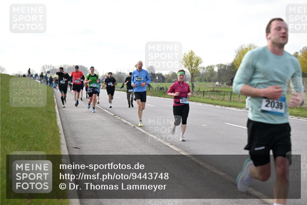 12.04.2026 - 45. Internationalen Wilhelmsburger Insellauf Dr. Thomas Lammeyer http://msf.ph/oto/9443748 12.04.2026 10:16:49 Laufen 2263, 2262, 5270, 2507, 5247, 4483, 5705, 2039 meine-sportfotos.de