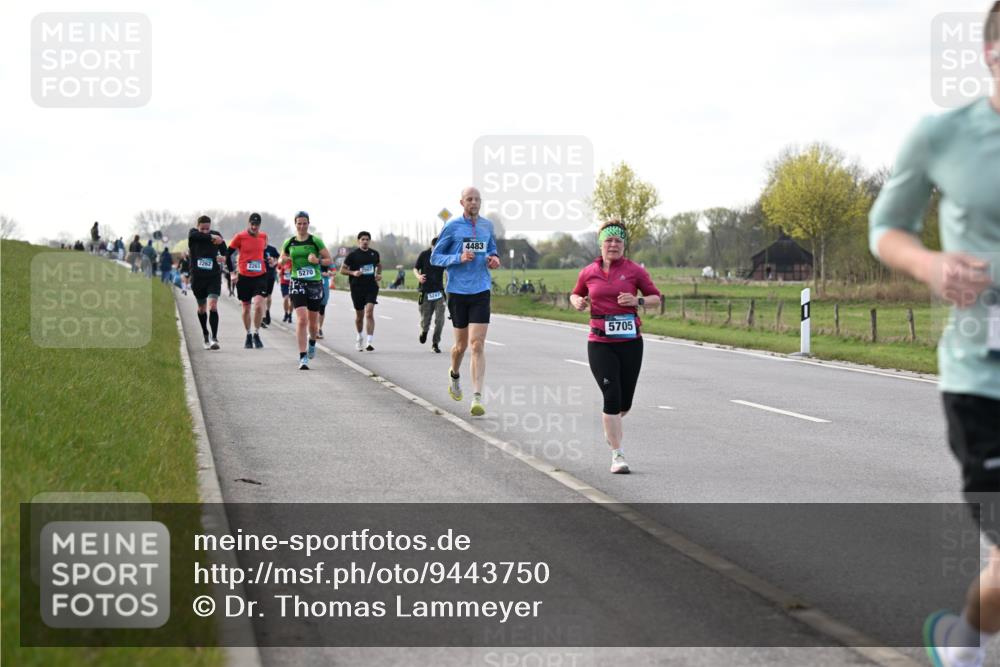 12.04.2026 - 45. Internationalen Wilhelmsburger Insellauf Dr. Thomas Lammeyer http://msf.ph/oto/9443750 12.04.2026 10:16:49 Laufen 2262, 2263, 5270, 5247, 4483, 5705 meine-sportfotos.de