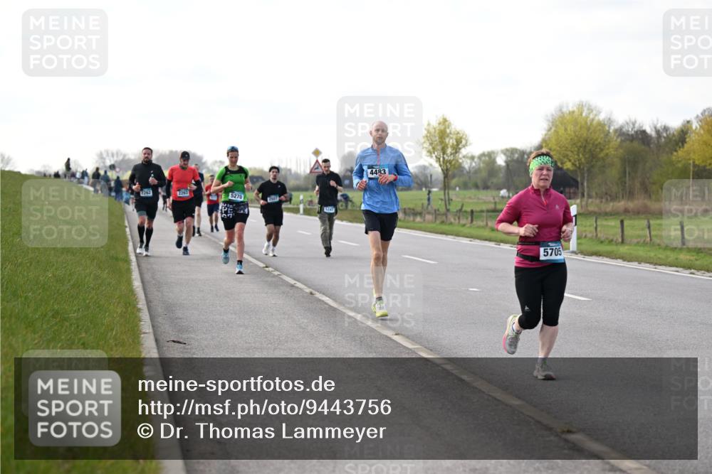 12.04.2026 - 45. Internationalen Wilhelmsburger Insellauf Dr. Thomas Lammeyer http://msf.ph/oto/9443756 12.04.2026 10:16:50 Laufen 2262, 2263, 5270, 2507, 5247, 4483, 5705 meine-sportfotos.de