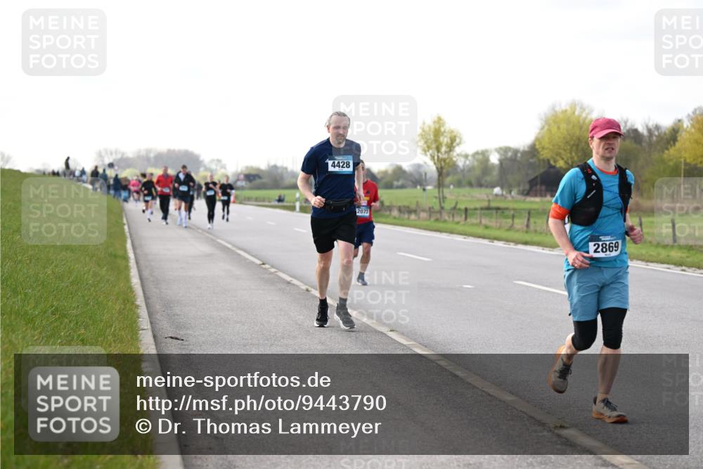 12.04.2026 - 45. Internationalen Wilhelmsburger Insellauf Dr. Thomas Lammeyer http://msf.ph/oto/9443790 12.04.2026 10:16:58 Laufen 4428, 2073, 2869 meine-sportfotos.de
