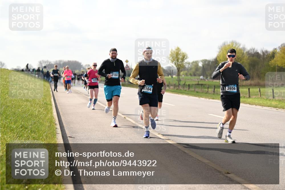 12.04.2026 - 45. Internationalen Wilhelmsburger Insellauf Dr. Thomas Lammeyer http://msf.ph/oto/9443922 12.04.2026 10:17:20 Laufen 4904, 2102, 2656, 2104 meine-sportfotos.de