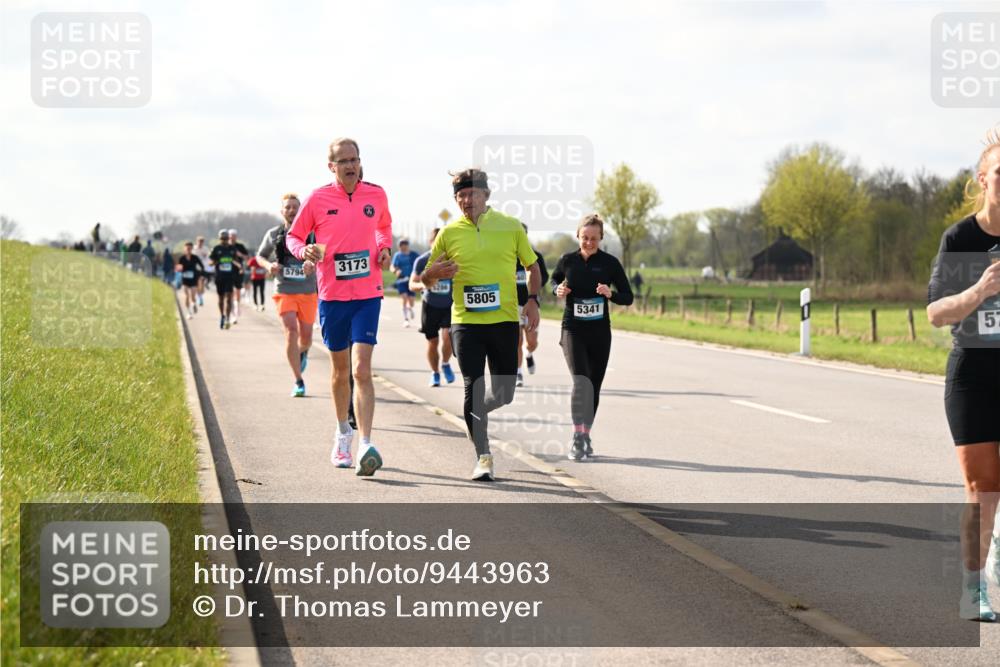 12.04.2026 - 45. Internationalen Wilhelmsburger Insellauf Dr. Thomas Lammeyer http://msf.ph/oto/9443963 12.04.2026 10:17:29 Laufen 5794, 3173, 5805, 5341, 57 meine-sportfotos.de