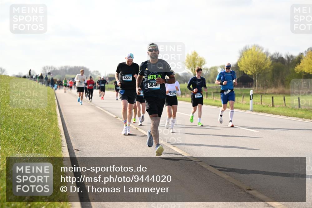 12.04.2026 - 45. Internationalen Wilhelmsburger Insellauf Dr. Thomas Lammeyer http://msf.ph/oto/9444020 12.04.2026 10:17:39 Laufen 3227, 5840, 4755, 5594 meine-sportfotos.de