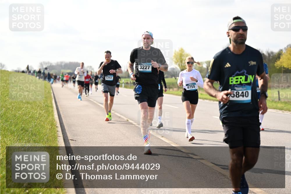 12.04.2026 - 45. Internationalen Wilhelmsburger Insellauf Dr. Thomas Lammeyer http://msf.ph/oto/9444029 12.04.2026 10:17:40 Laufen 5751, 3227, 4755, 5840, 48 meine-sportfotos.de