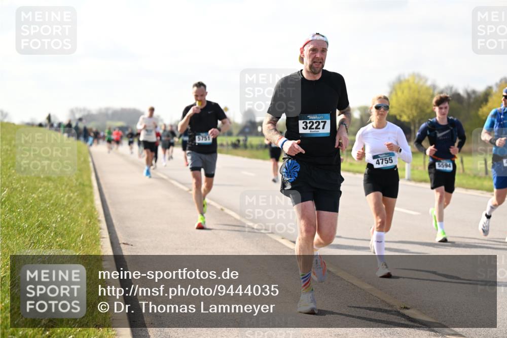 12.04.2026 - 45. Internationalen Wilhelmsburger Insellauf Dr. Thomas Lammeyer http://msf.ph/oto/9444035 12.04.2026 10:17:41 Laufen 5751, 3227, 4755, 5594 meine-sportfotos.de