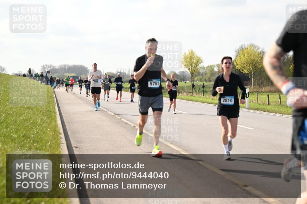 12.04.2026 - 45. Internationalen Wilhelmsburger Insellauf Dr. Thomas Lammeyer http://msf.ph/oto/9444040 12.04.2026 10:17:42 Laufen 3830, 5751, 2810 meine-sportfotos.de