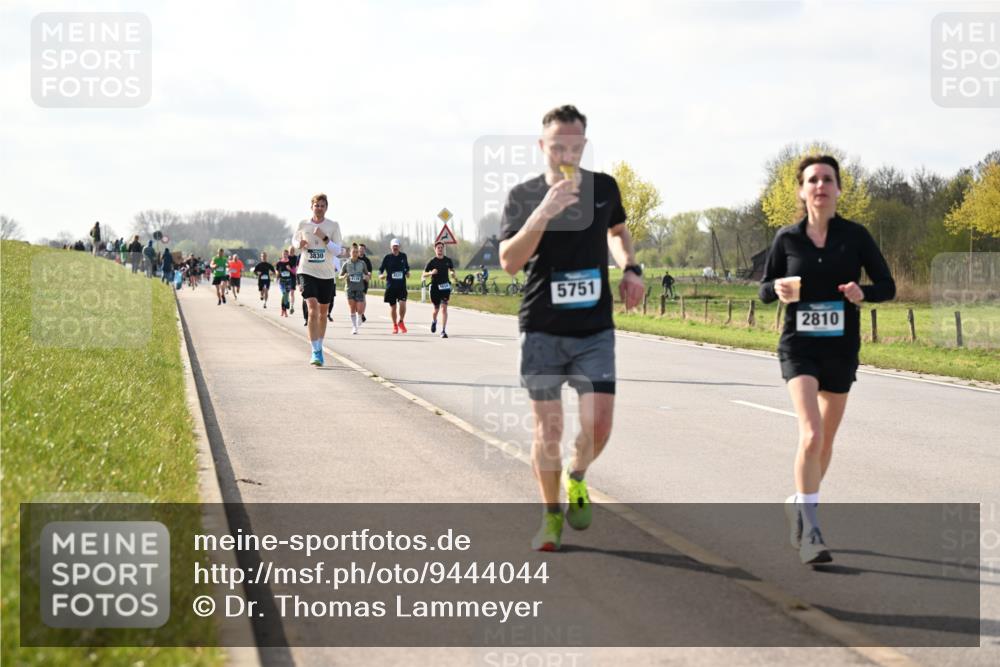 12.04.2026 - 45. Internationalen Wilhelmsburger Insellauf Dr. Thomas Lammeyer http://msf.ph/oto/9444044 12.04.2026 10:17:43 Laufen 3830, 5751, 2810 meine-sportfotos.de