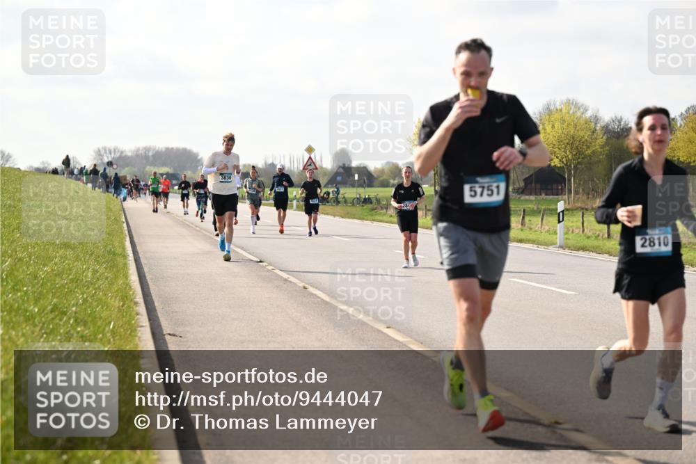 12.04.2026 - 45. Internationalen Wilhelmsburger Insellauf Dr. Thomas Lammeyer http://msf.ph/oto/9444047 12.04.2026 10:17:43 Laufen 3830, 431, 5751, 2810 meine-sportfotos.de
