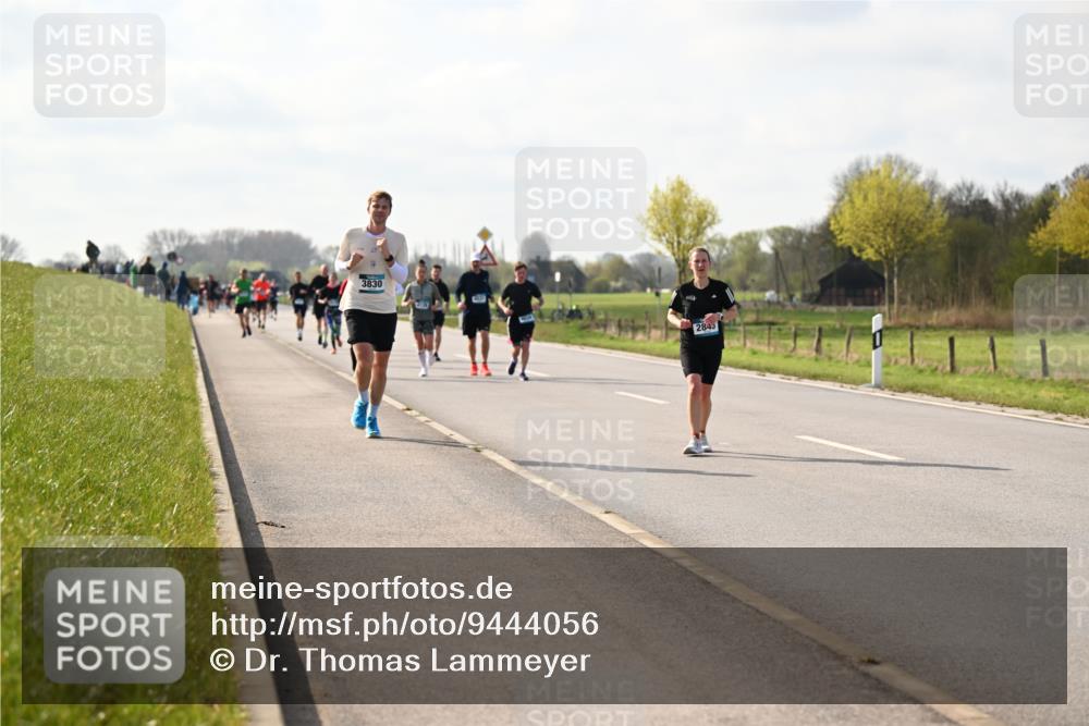 12.04.2026 - 45. Internationalen Wilhelmsburger Insellauf Dr. Thomas Lammeyer http://msf.ph/oto/9444056 12.04.2026 10:17:45 Laufen 3830, 2845 meine-sportfotos.de