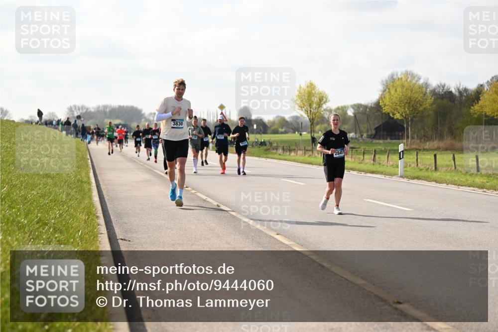 12.04.2026 - 45. Internationalen Wilhelmsburger Insellauf Dr. Thomas Lammeyer http://msf.ph/oto/9444060 12.04.2026 10:17:45 Laufen 3830, 3139, 4531, 6044, 2845 meine-sportfotos.de