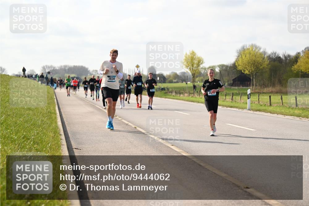 12.04.2026 - 45. Internationalen Wilhelmsburger Insellauf Dr. Thomas Lammeyer http://msf.ph/oto/9444062 12.04.2026 10:17:46 Laufen 3830, 4831, 285 meine-sportfotos.de