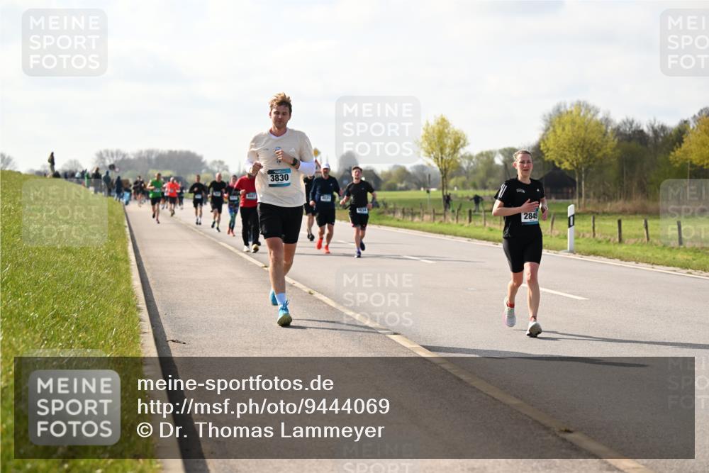 12.04.2026 - 45. Internationalen Wilhelmsburger Insellauf Dr. Thomas Lammeyer http://msf.ph/oto/9444069 12.04.2026 10:17:47 Laufen 3830, 4631, 4434, 2845 meine-sportfotos.de