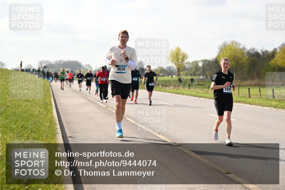 12.04.2026 - 45. Internationalen Wilhelmsburger Insellauf Dr. Thomas Lammeyer http://msf.ph/oto/9444074 12.04.2026 10:17:47 Laufen 3830, 4434, 2845 meine-sportfotos.de