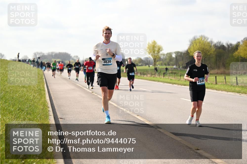 12.04.2026 - 45. Internationalen Wilhelmsburger Insellauf Dr. Thomas Lammeyer http://msf.ph/oto/9444075 12.04.2026 10:17:47 Laufen 3830, 2845 meine-sportfotos.de