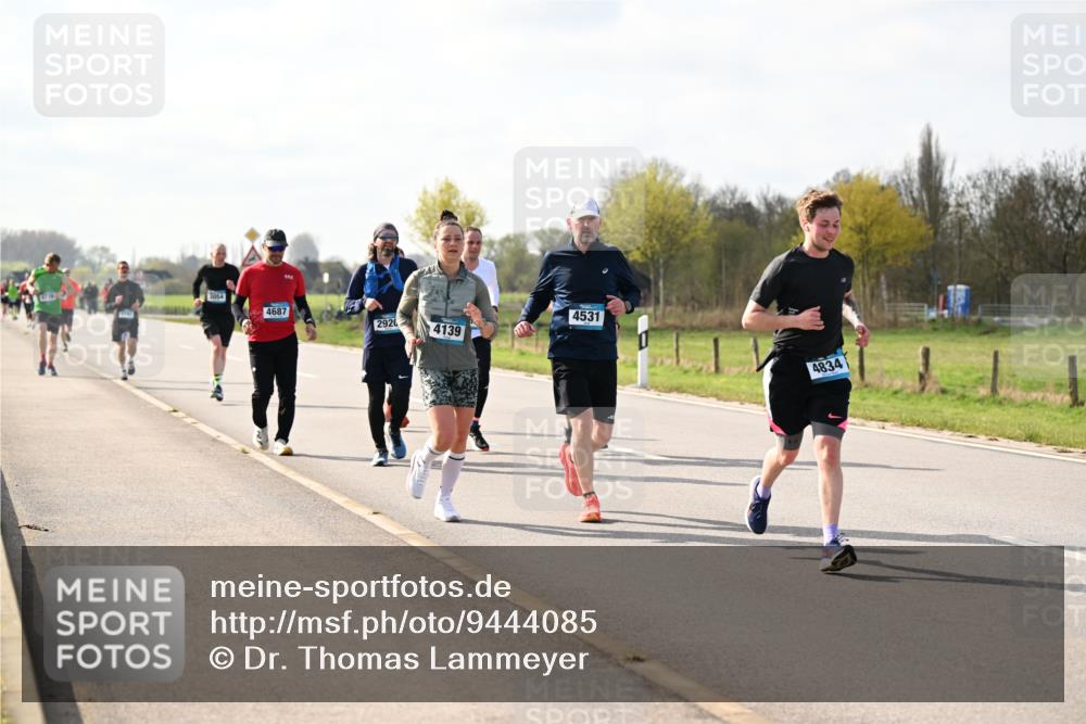 12.04.2026 - 45. Internationalen Wilhelmsburger Insellauf Dr. Thomas Lammeyer http://msf.ph/oto/9444085 12.04.2026 10:17:53 Laufen 3054, 4687, 4531, 2920, 4139, 4834 meine-sportfotos.de
