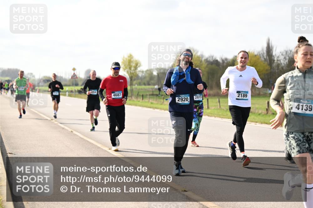 12.04.2026 - 45. Internationalen Wilhelmsburger Insellauf Dr. Thomas Lammeyer http://msf.ph/oto/9444099 12.04.2026 10:17:55 Laufen 4687, 2920, 2813, 2189, 4139 meine-sportfotos.de