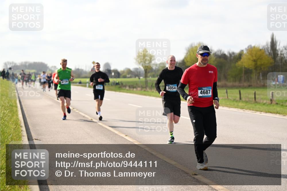 12.04.2026 - 45. Internationalen Wilhelmsburger Insellauf Dr. Thomas Lammeyer http://msf.ph/oto/9444111 12.04.2026 10:17:58 Laufen 3741, 3054, 4687 meine-sportfotos.de