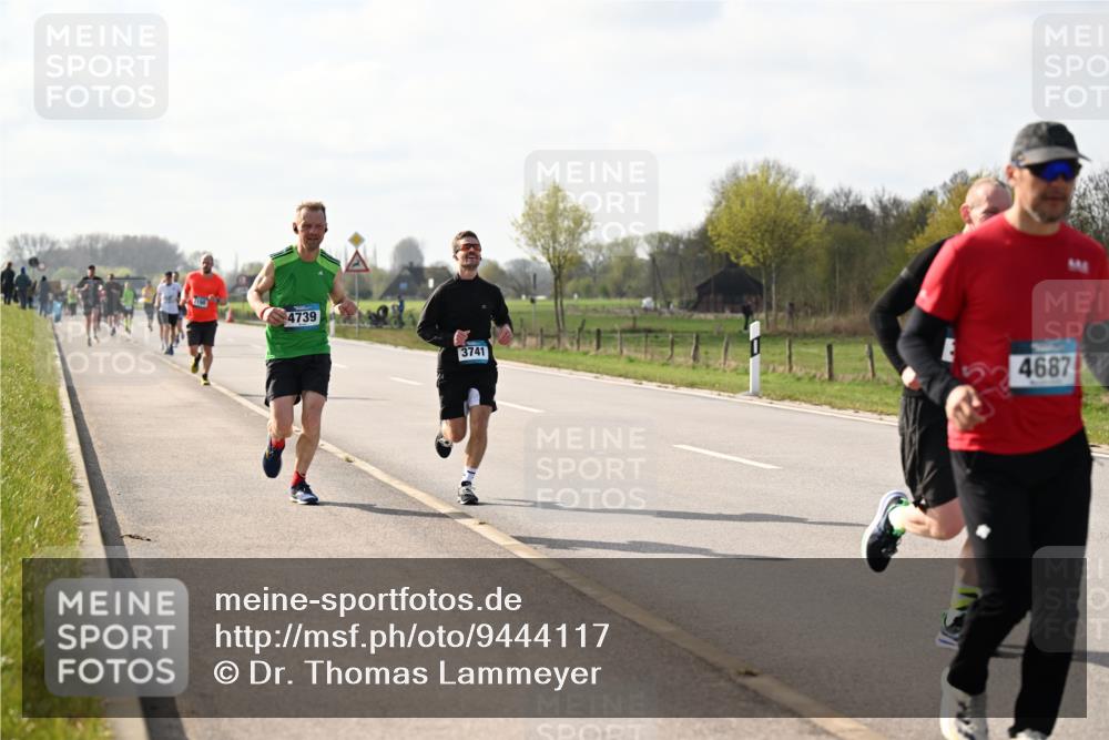 12.04.2026 - 45. Internationalen Wilhelmsburger Insellauf Dr. Thomas Lammeyer http://msf.ph/oto/9444117 12.04.2026 10:17:59 Laufen 4739, 3741, 4687 meine-sportfotos.de