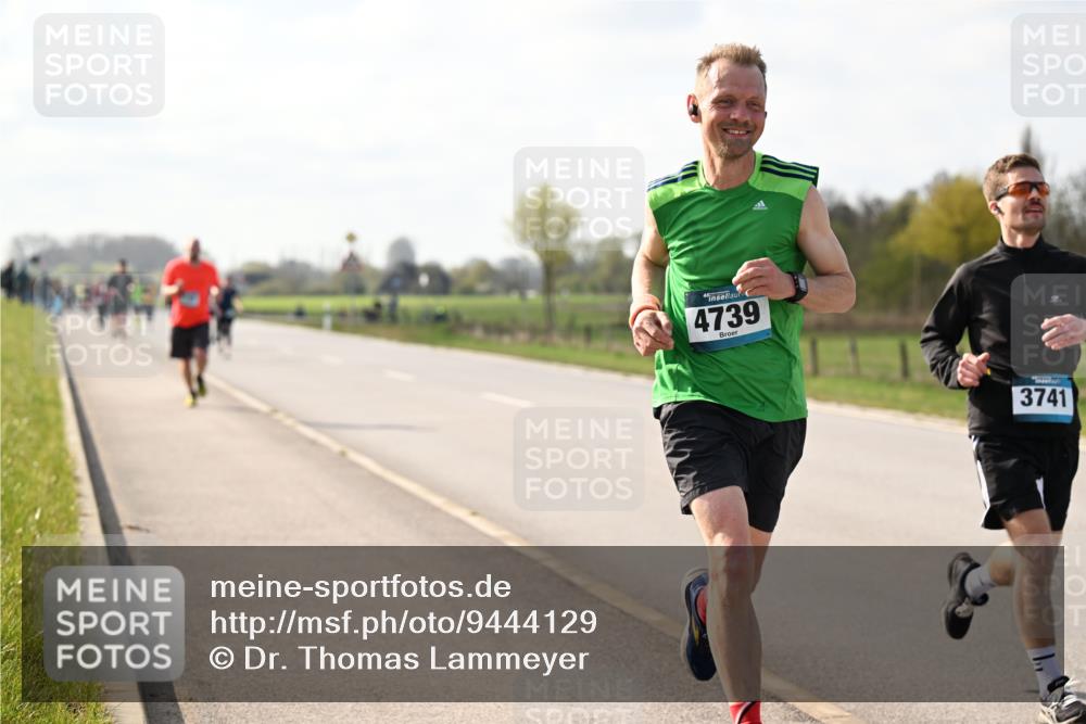 12.04.2026 - 45. Internationalen Wilhelmsburger Insellauf Dr. Thomas Lammeyer http://msf.ph/oto/9444129 12.04.2026 10:18:01 Laufen 4739, 3741 meine-sportfotos.de