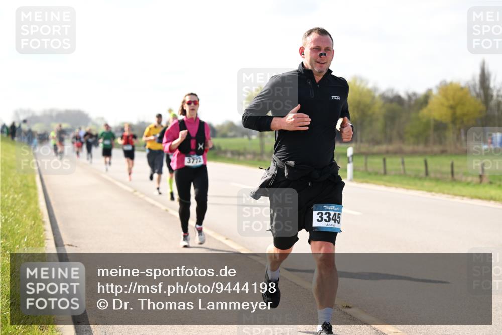 12.04.2026 - 45. Internationalen Wilhelmsburger Insellauf Dr. Thomas Lammeyer http://msf.ph/oto/9444198 12.04.2026 10:18:19 Laufen 3772, 3345 meine-sportfotos.de