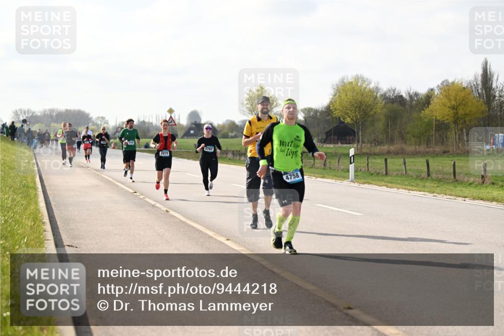 12.04.2026 - 45. Internationalen Wilhelmsburger Insellauf Dr. Thomas Lammeyer http://msf.ph/oto/9444218 12.04.2026 10:18:22 Laufen 4181, 2075, 4762, 4758 meine-sportfotos.de
