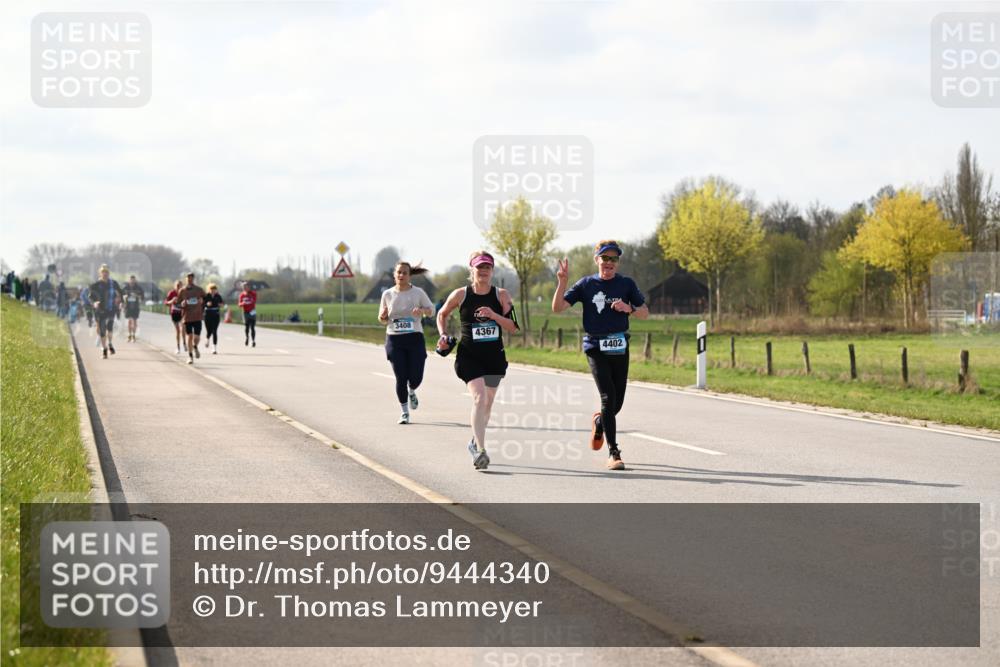 12.04.2026 - 45. Internationalen Wilhelmsburger Insellauf Dr. Thomas Lammeyer http://msf.ph/oto/9444340 12.04.2026 10:18:43 Laufen 3408, 4367, 4402 meine-sportfotos.de
