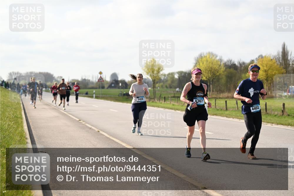 12.04.2026 - 45. Internationalen Wilhelmsburger Insellauf Dr. Thomas Lammeyer http://msf.ph/oto/9444351 12.04.2026 10:18:45 Laufen 3408, 4367, 4402 meine-sportfotos.de