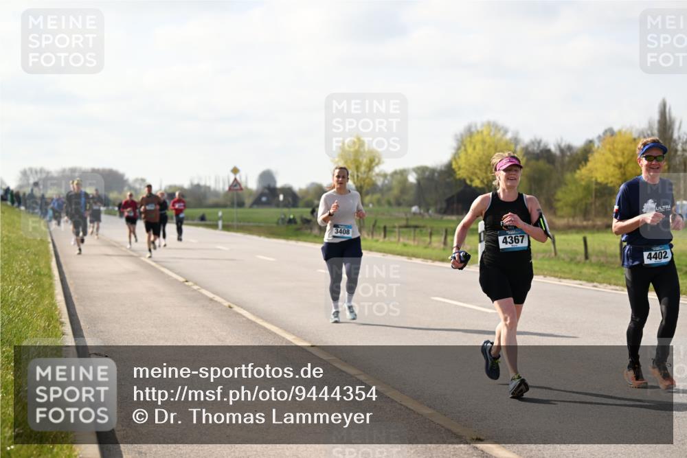 12.04.2026 - 45. Internationalen Wilhelmsburger Insellauf Dr. Thomas Lammeyer http://msf.ph/oto/9444354 12.04.2026 10:18:46 Laufen 3408, 4367, 4402 meine-sportfotos.de