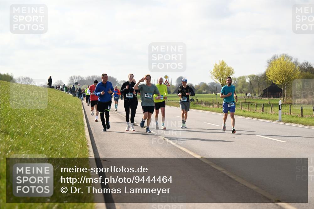 12.04.2026 - 45. Internationalen Wilhelmsburger Insellauf Dr. Thomas Lammeyer http://msf.ph/oto/9444464 12.04.2026 10:19:08 Laufen 3848, 3849, 3430, 2899 meine-sportfotos.de