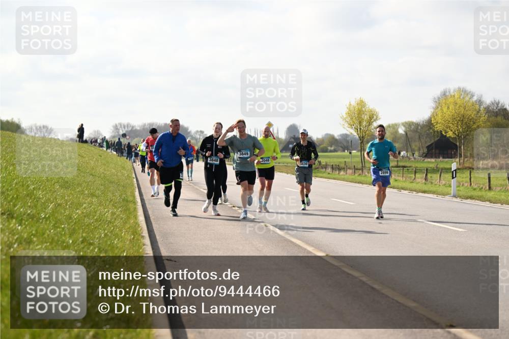 12.04.2026 - 45. Internationalen Wilhelmsburger Insellauf Dr. Thomas Lammeyer http://msf.ph/oto/9444466 12.04.2026 10:19:08 Laufen 3849, 3848, 2048, 3430, 2899 meine-sportfotos.de