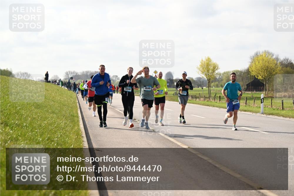 12.04.2026 - 45. Internationalen Wilhelmsburger Insellauf Dr. Thomas Lammeyer http://msf.ph/oto/9444470 12.04.2026 10:19:09 Laufen 5563, 3848, 3849, 2048, 3430, 2899 meine-sportfotos.de
